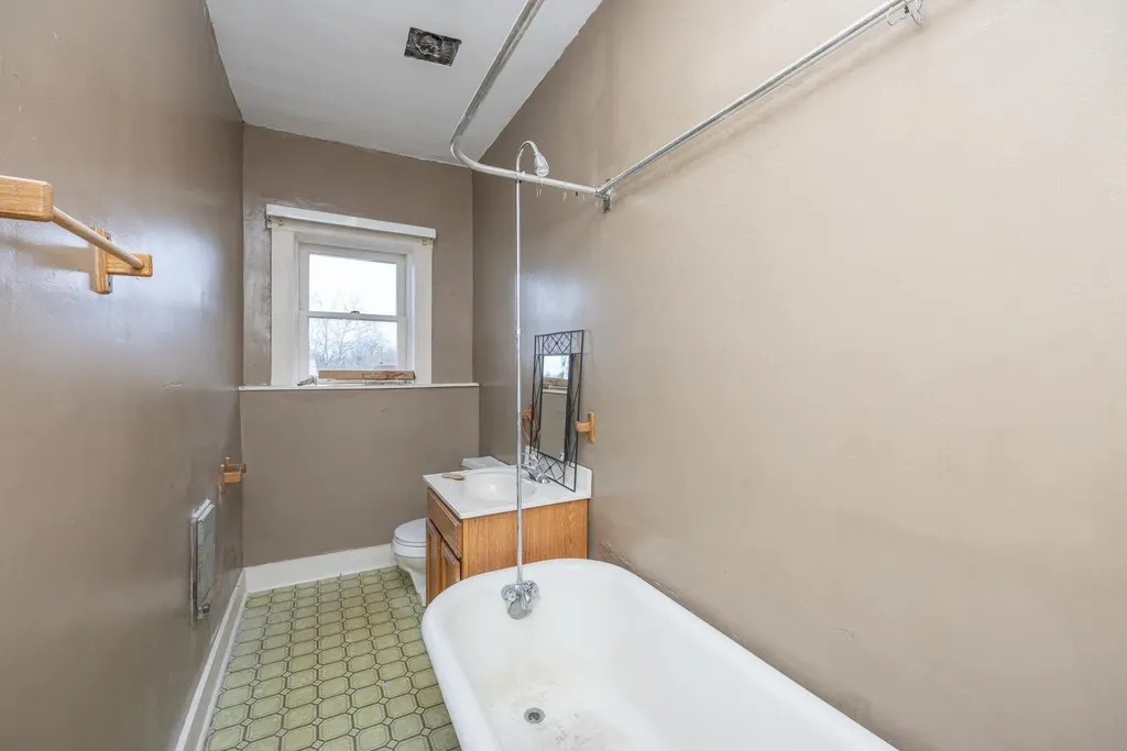 214-216 Main Street Paris KY 40361