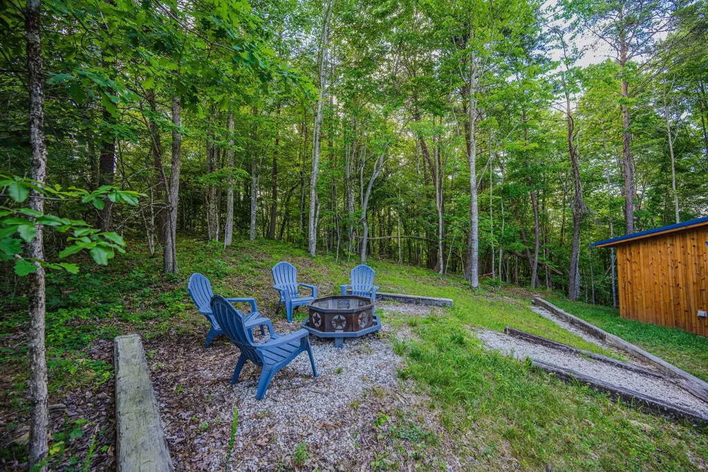 168 Eagle Ridge Road Campton KY 41301