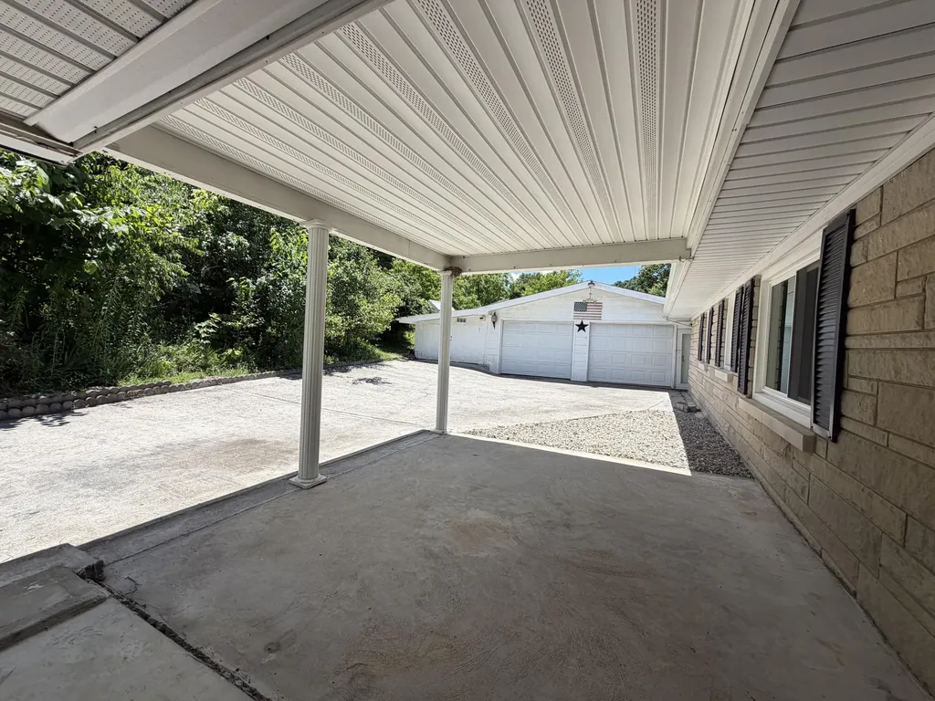 303 Freedom School Road Mt Vernon KY 40456