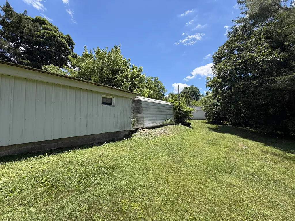 303 Freedom School Road Mt Vernon KY 40456