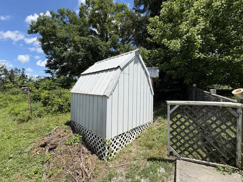 303 Freedom School Road Mt Vernon KY 40456