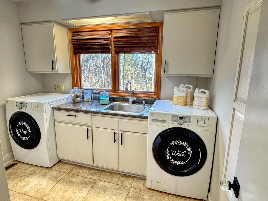 7 Pleasant View Lane Murray KY 42071