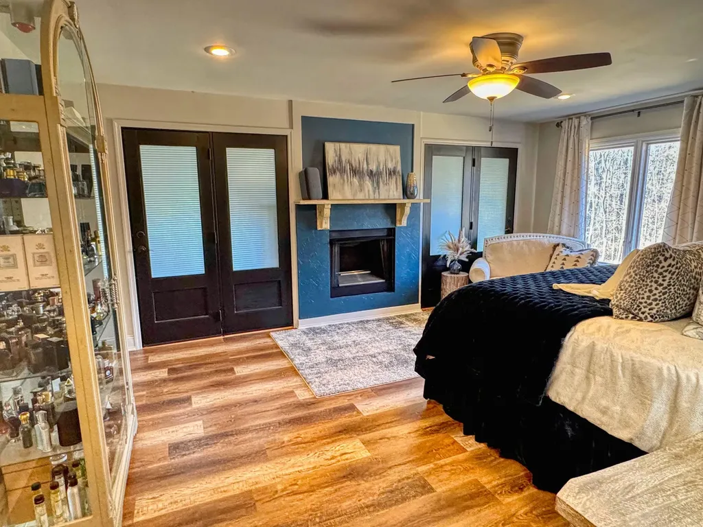 7 Pleasant View Lane Murray KY 42071