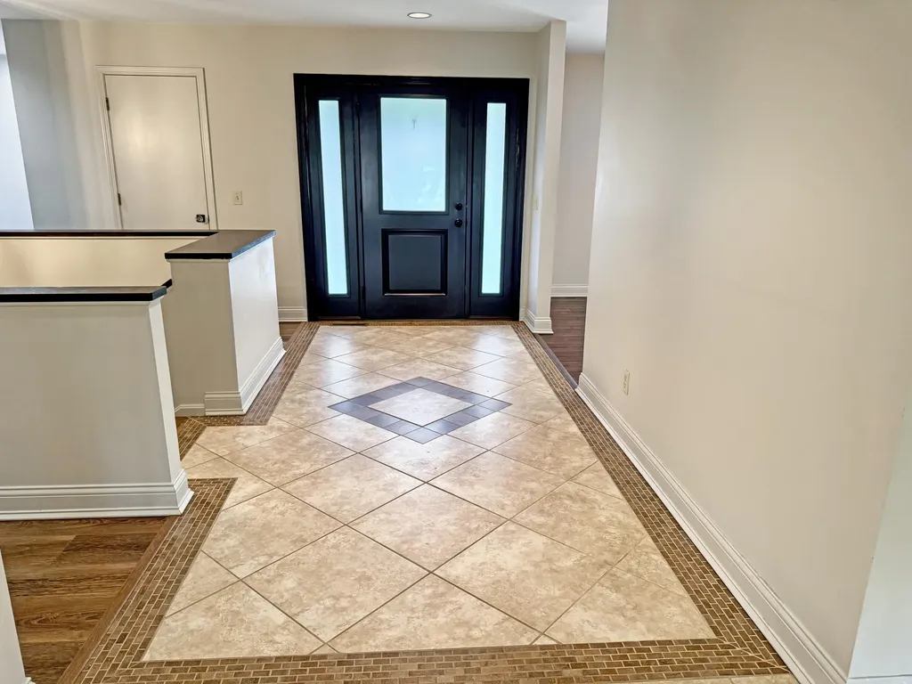 7 Pleasant View Lane Murray KY 42071