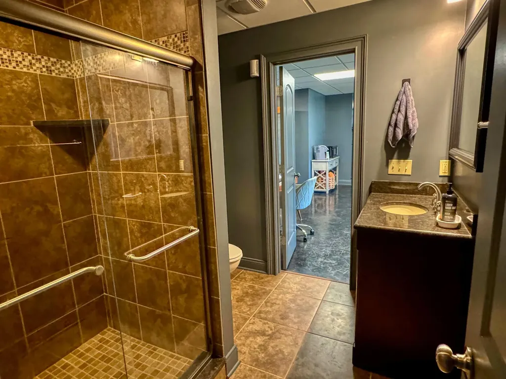 7 Pleasant View Lane Murray KY 42071