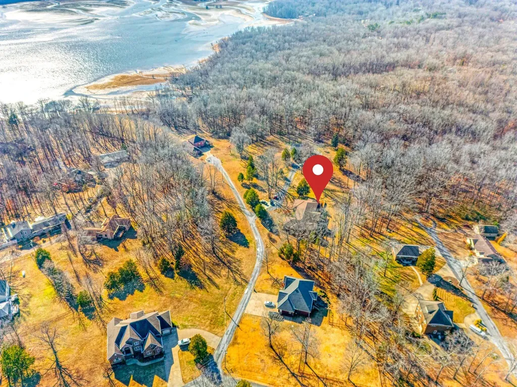 7 Pleasant View Lane Murray KY 42071