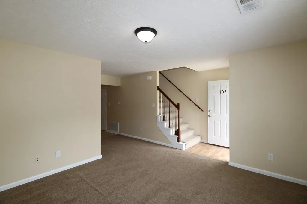 107 Floyd Court Nicholasville KY 40356