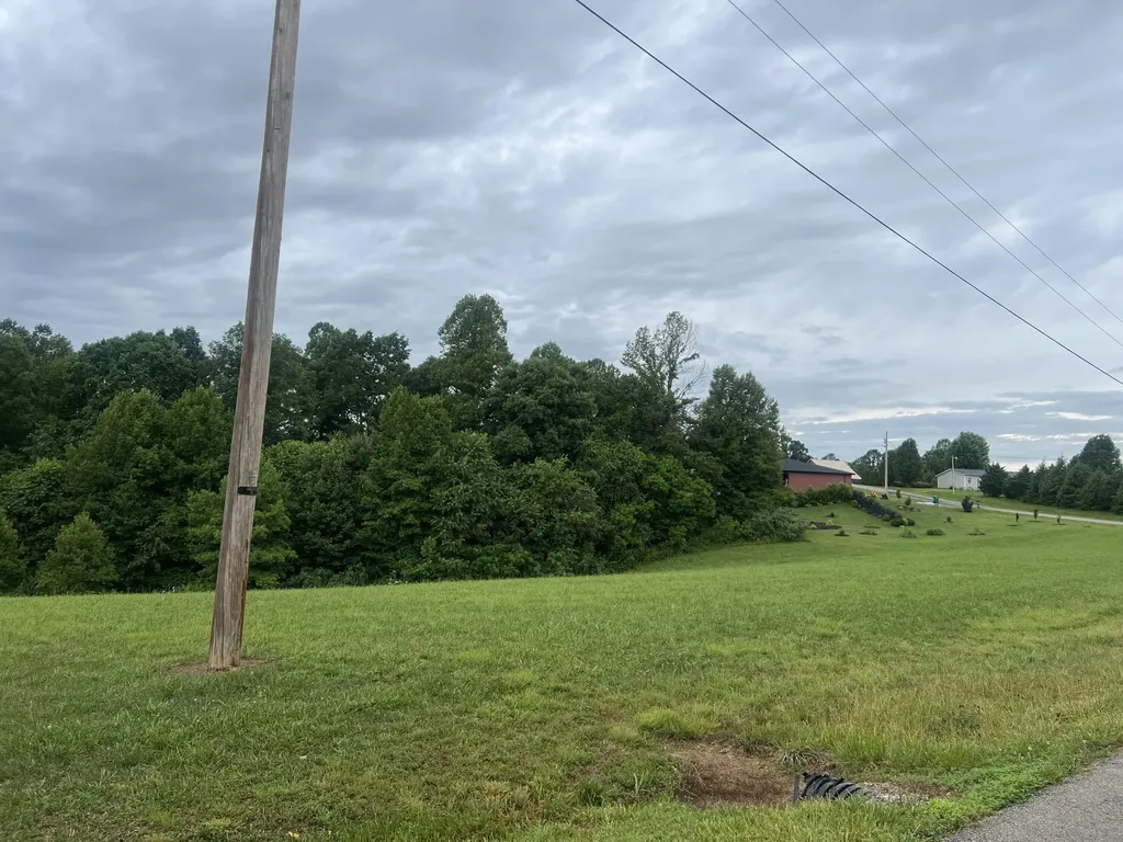 23 Hemlock Way Morehead KY 40351