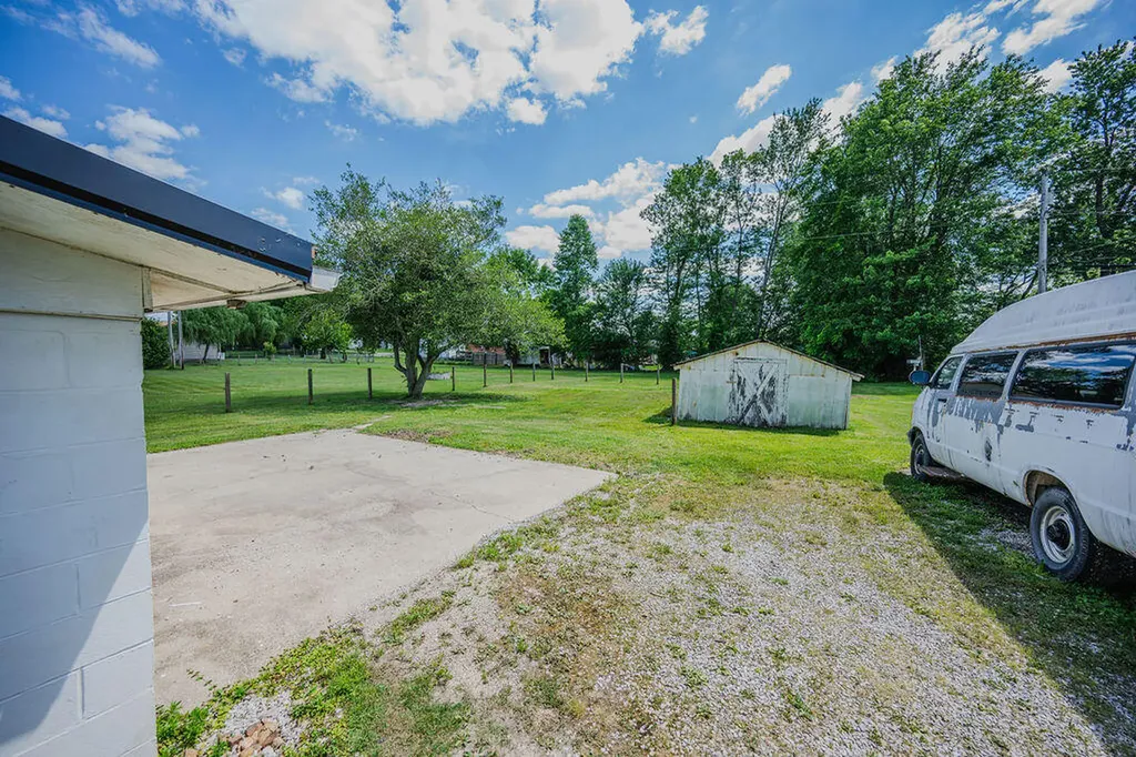 829 Maple Street Stanton KY 40380