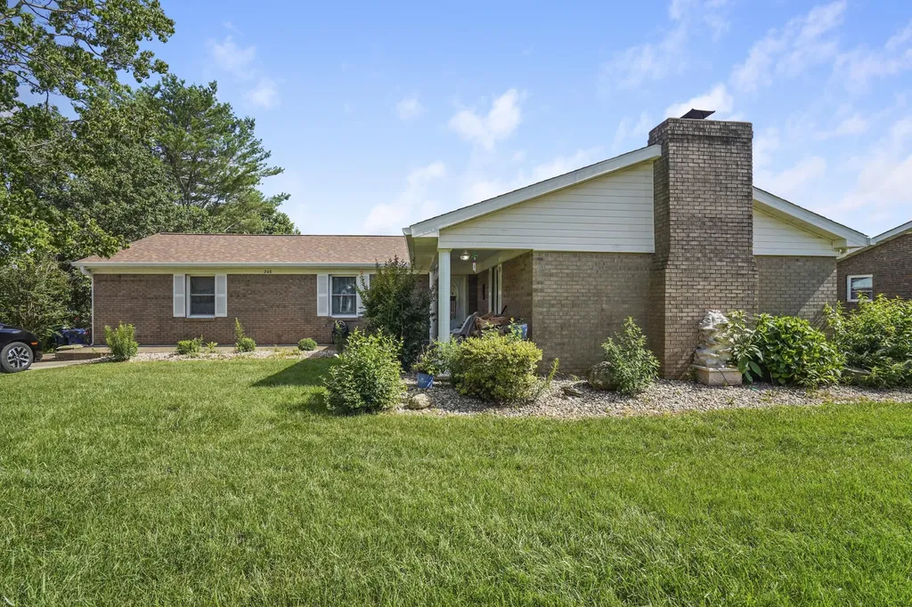 208 Auburn Avenue Somerset KY 42503