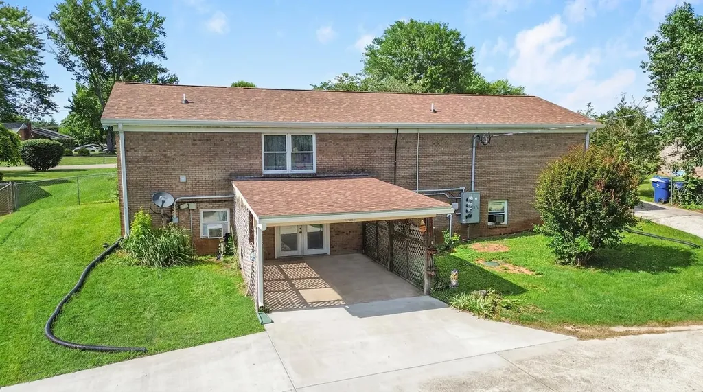 208 Auburn Avenue Somerset KY 42503