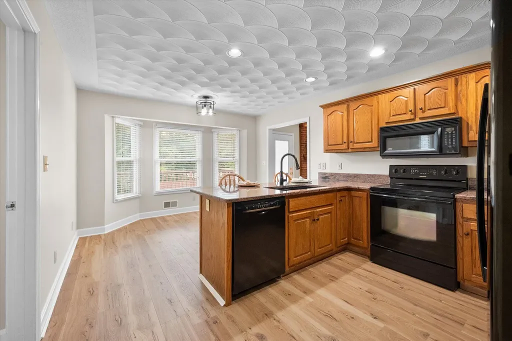 2032 Currys Fork Drive La Grange KY 40031