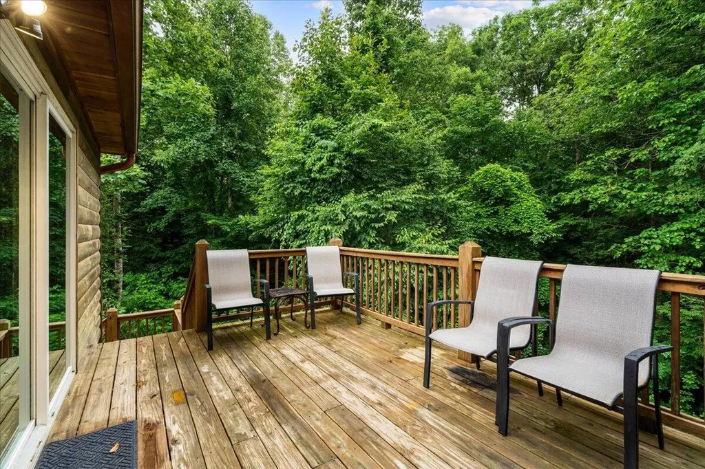 2009 Glencairn Road Rogers KY 41365