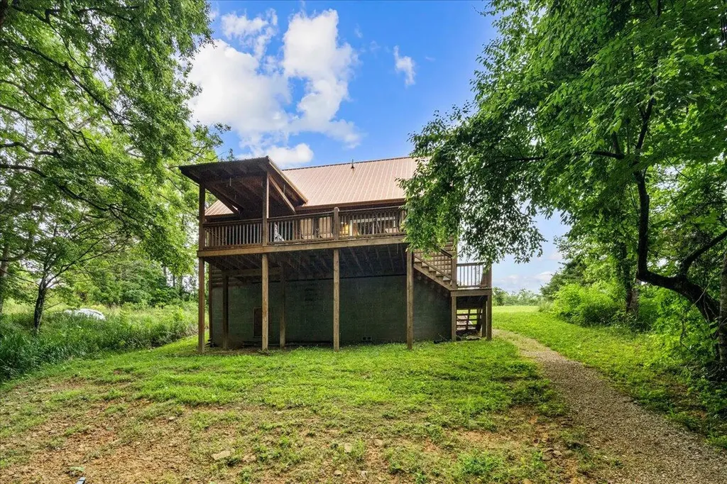 2009 Glencairn Road Rogers KY 41365