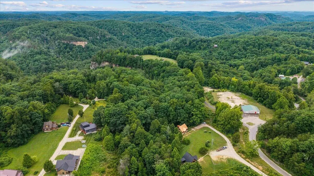 2009 Glencairn Road Rogers KY 41365