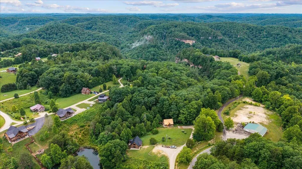 2009 Glencairn Road Rogers KY 41365