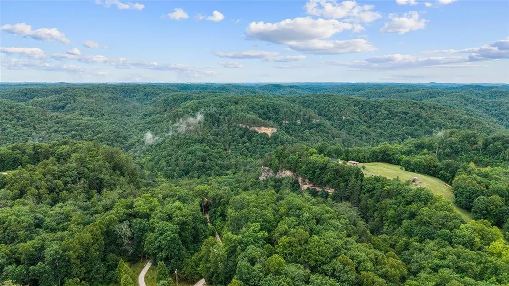 2009 Glencairn Road Rogers KY 41365