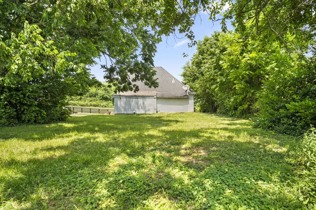 863 E Main Street Georgetown KY 40324