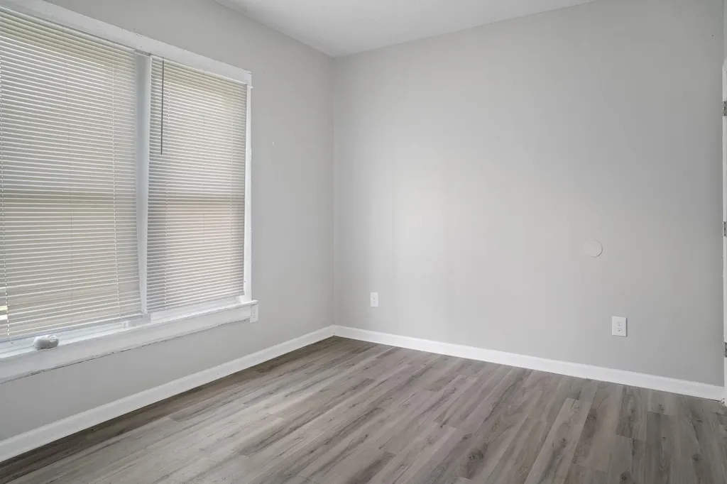 863 E Main Street Georgetown KY 40324