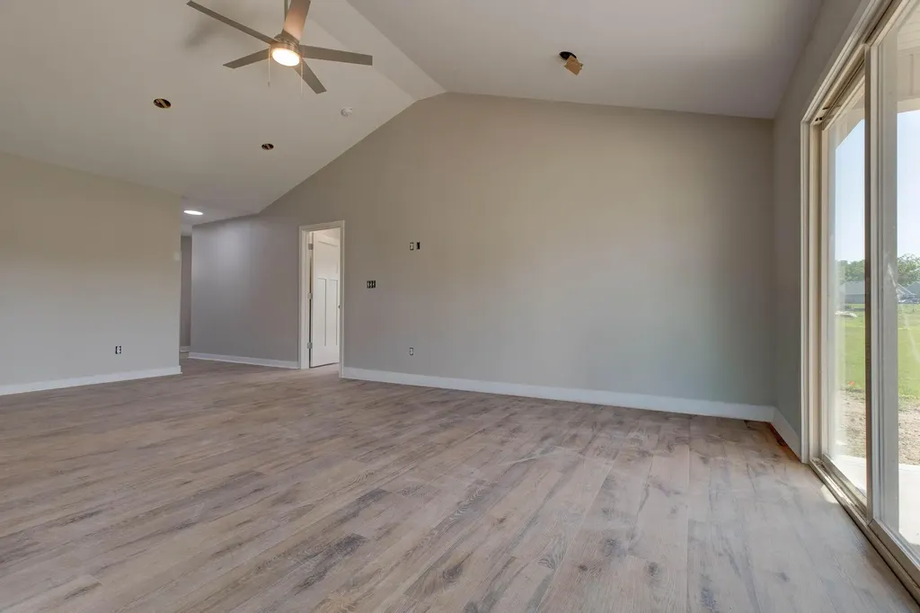 156 Elk Drive Stamping Ground KY 40379