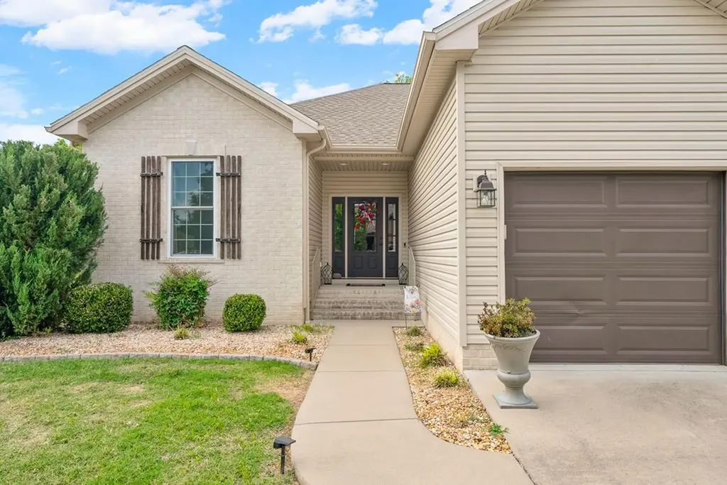 390 Irish Circle Hopkinsville KY 42240