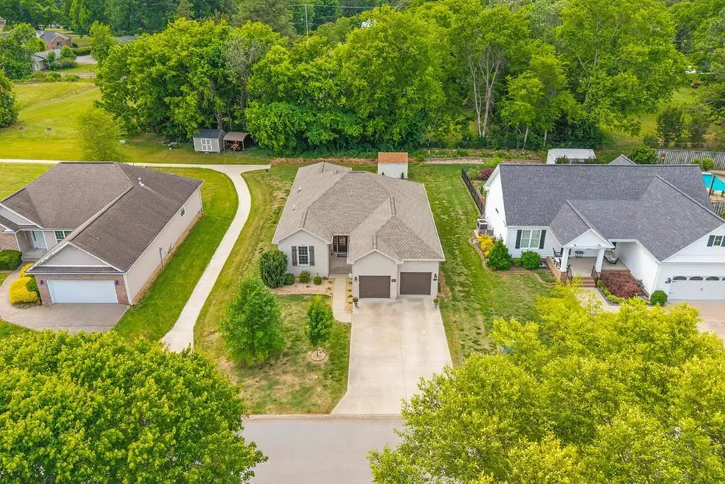 390 Irish Circle Hopkinsville KY 42240