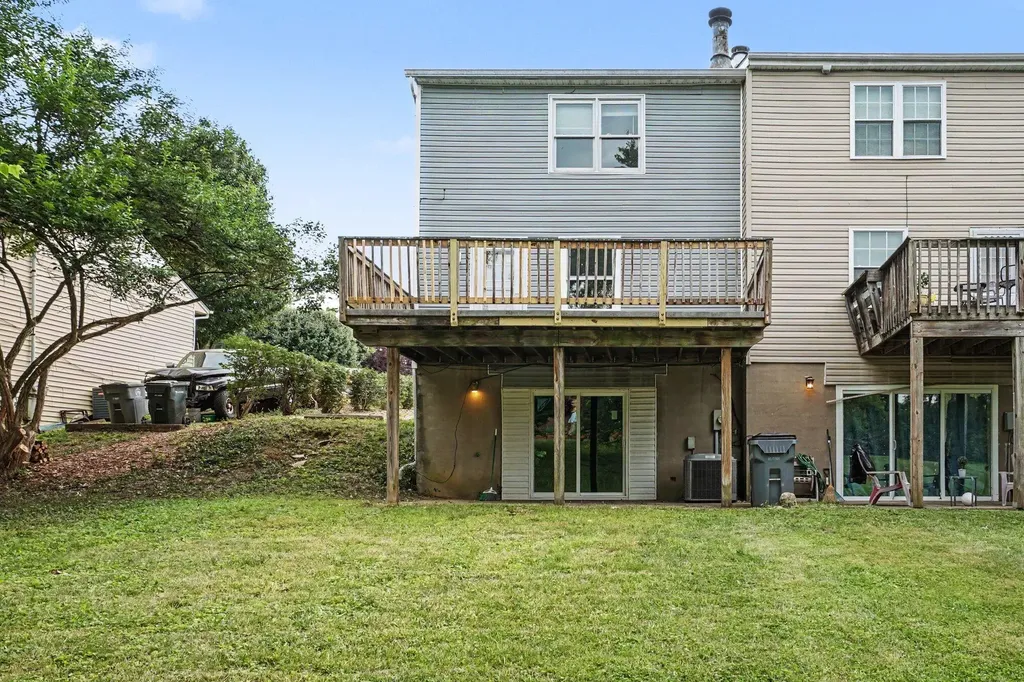 3195 Aqueduct Drive Lexington KY 40517