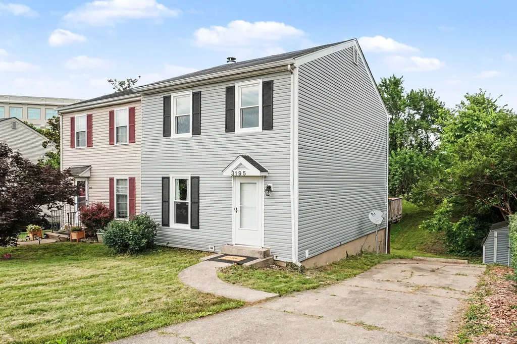 3195 Aqueduct Drive Lexington KY 40517