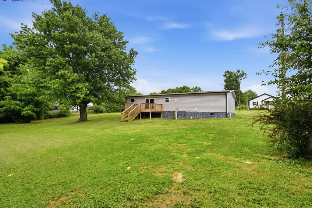 259 Forest Drive Sharpsburg KY 40374