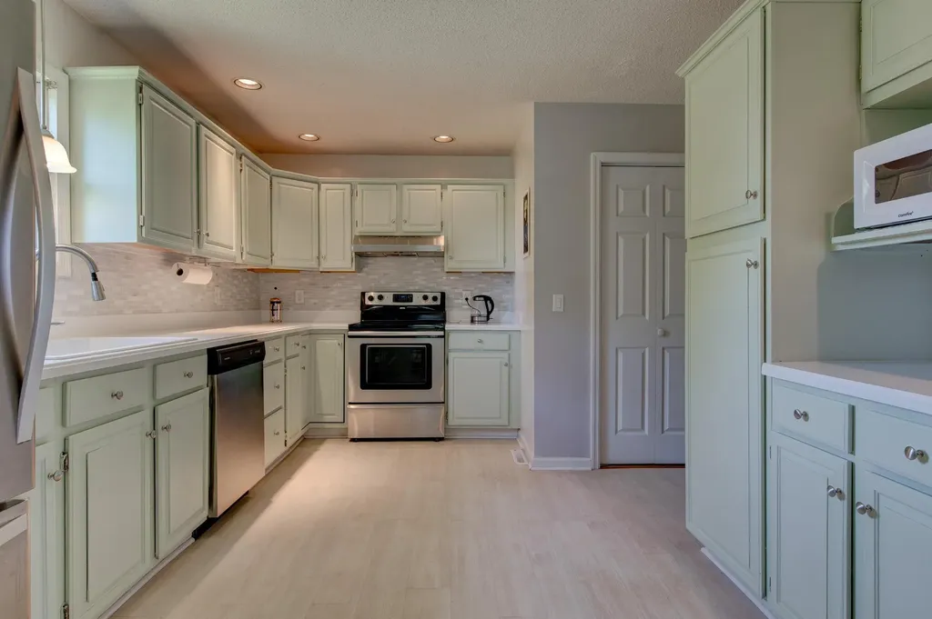 102 Beechwood Drive Richmond KY 40475