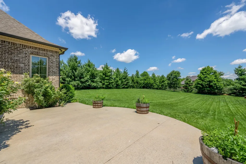 111 Roseburg Way Nicholasville KY 40356