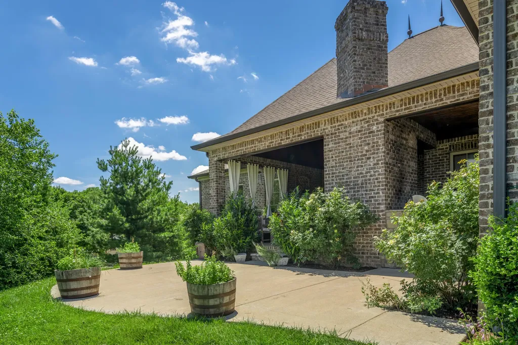 111 Roseburg Way Nicholasville KY 40356