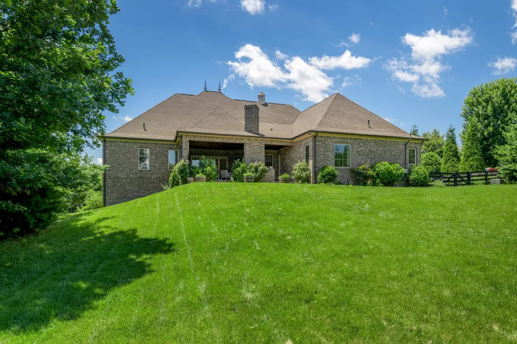 111 Roseburg Way Nicholasville KY 40356
