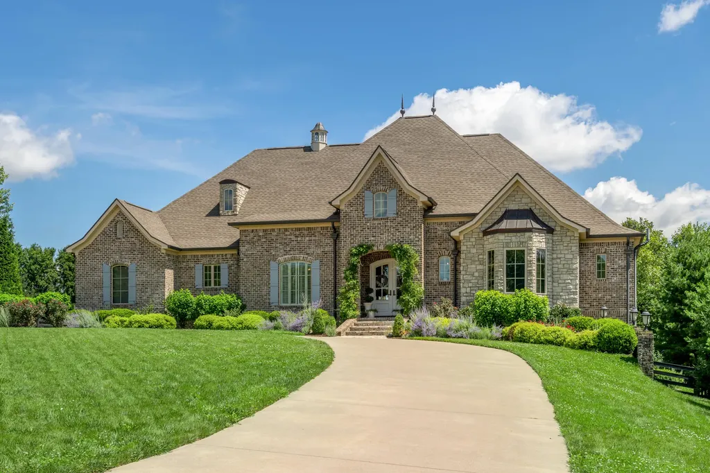 111 Roseburg Way Nicholasville KY 40356