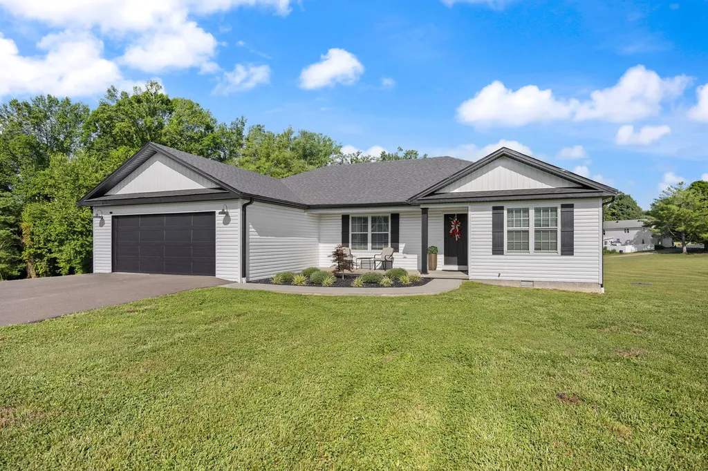 98 Deerview Lane Russell Springs KY 42642