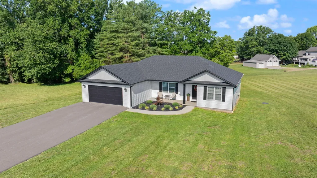 98 Deerview Lane Russell Springs KY 42642