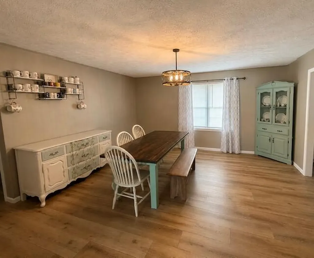106 Pin Oak Drive Lancaster KY 40444