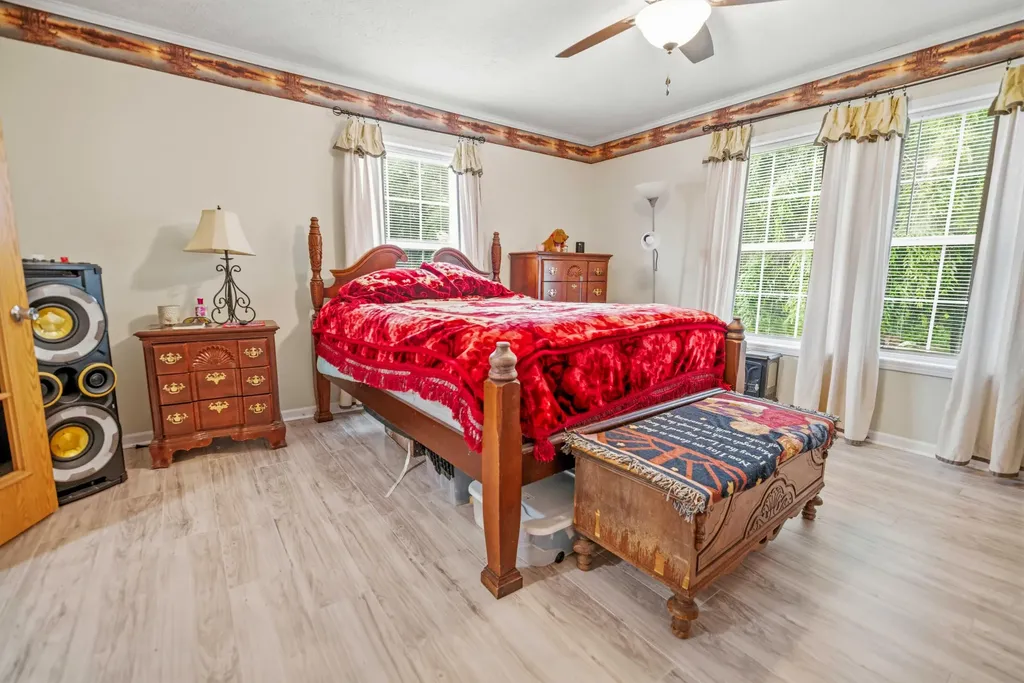80 William Court Nancy KY 42544