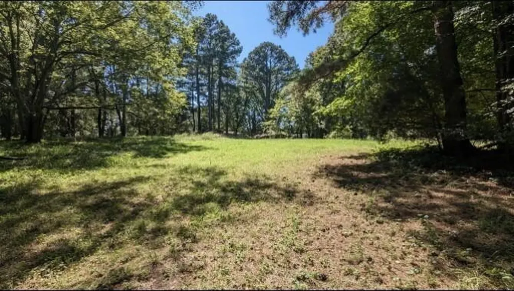 237 Hugh Hunter Road Oak Grove KY 42262