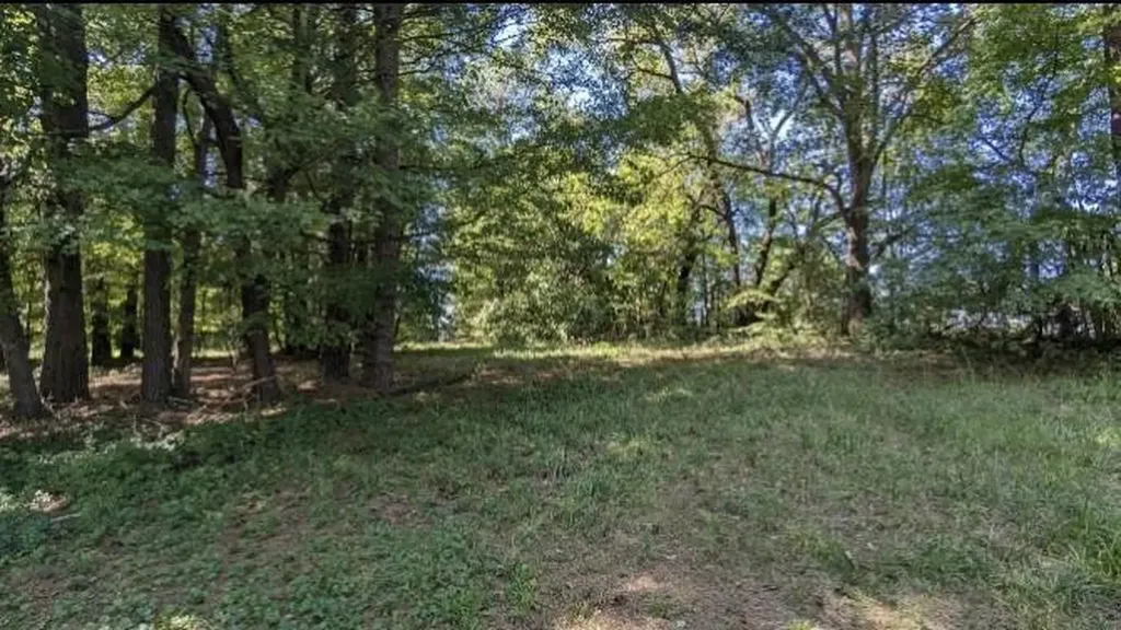 237 Hugh Hunter Road Oak Grove KY 42262