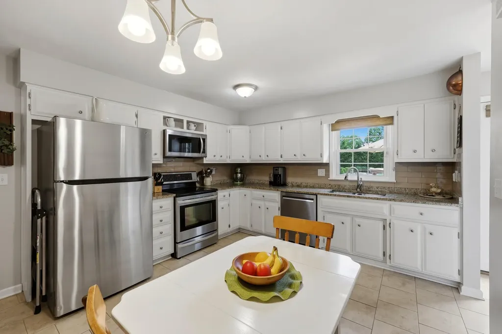 15 Sheffield Lane Frankfort KY 40601