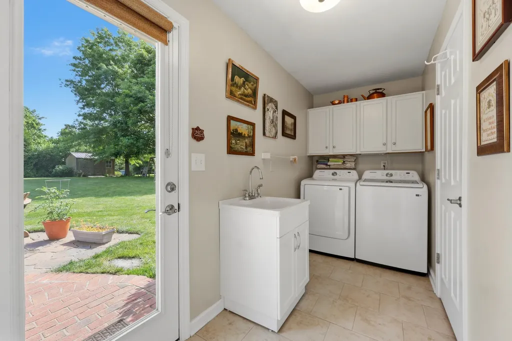 15 Sheffield Lane Frankfort KY 40601