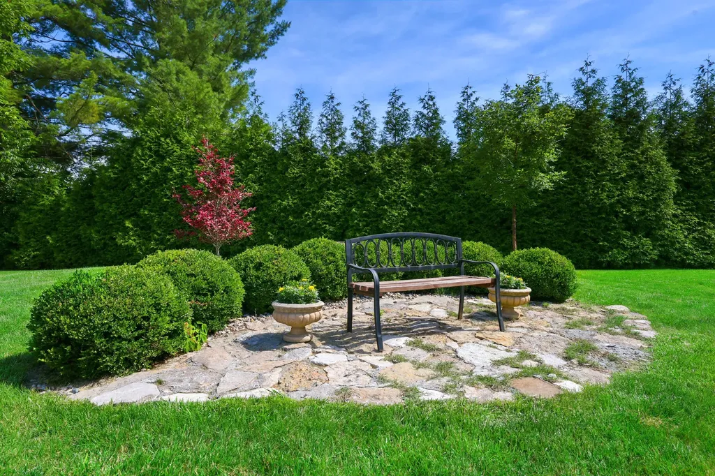 15 Sheffield Lane Frankfort KY 40601
