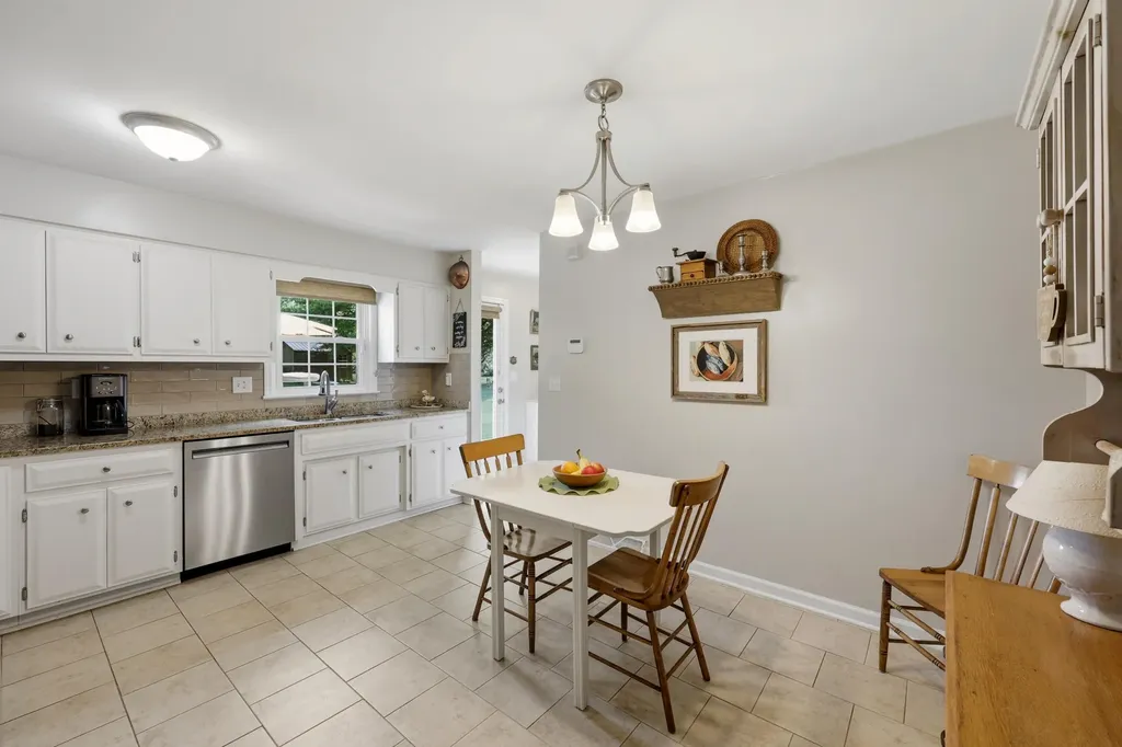 15 Sheffield Lane Frankfort KY 40601