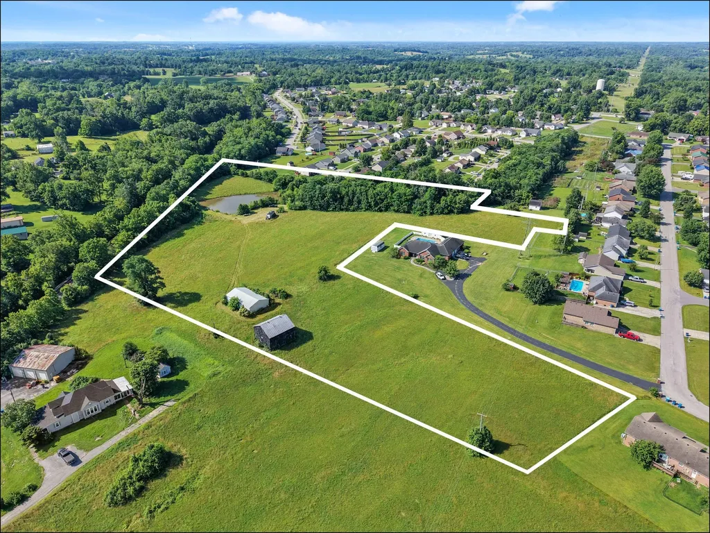 1641 Hannah Drive Lawrenceburg KY 40342