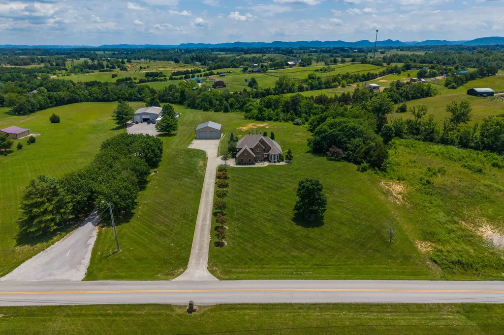 1639 Speedwell Road Richmond KY 40475