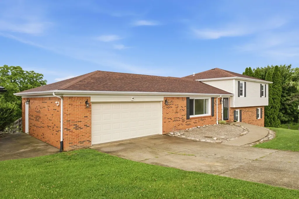 104 Deer Creek Drive Richmond KY 40475