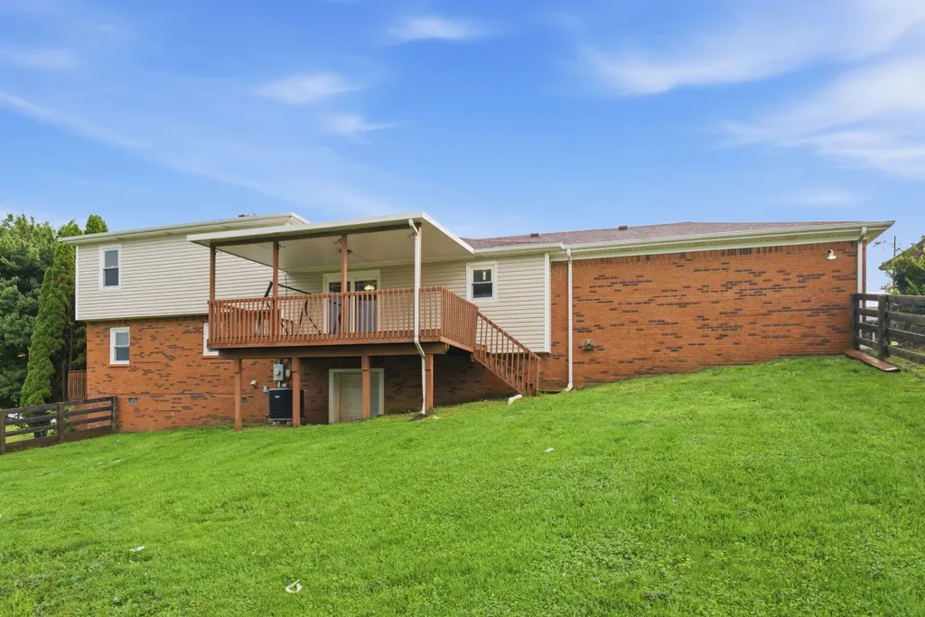 104 Deer Creek Drive Richmond KY 40475
