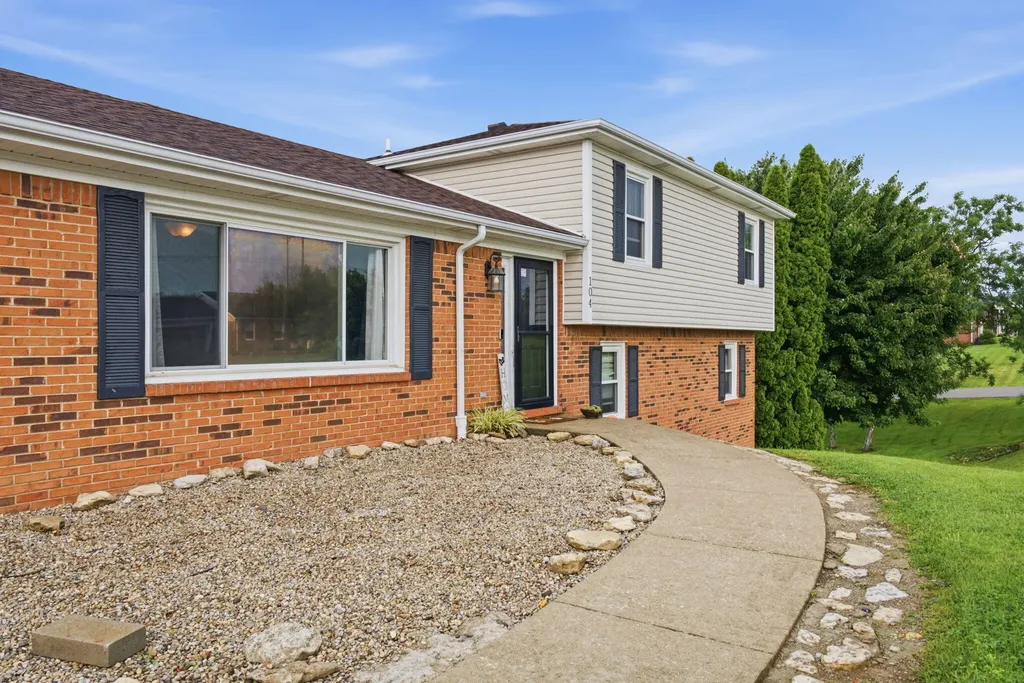 104 Deer Creek Drive Richmond KY 40475