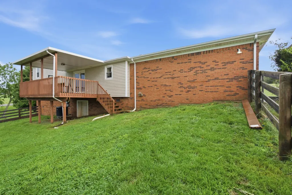 104 Deer Creek Drive Richmond KY 40475